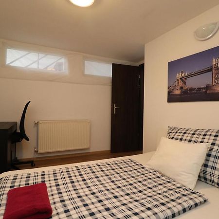 بودابست New Guest House A In Kiraly Street 106 المظهر الخارجي الصورة