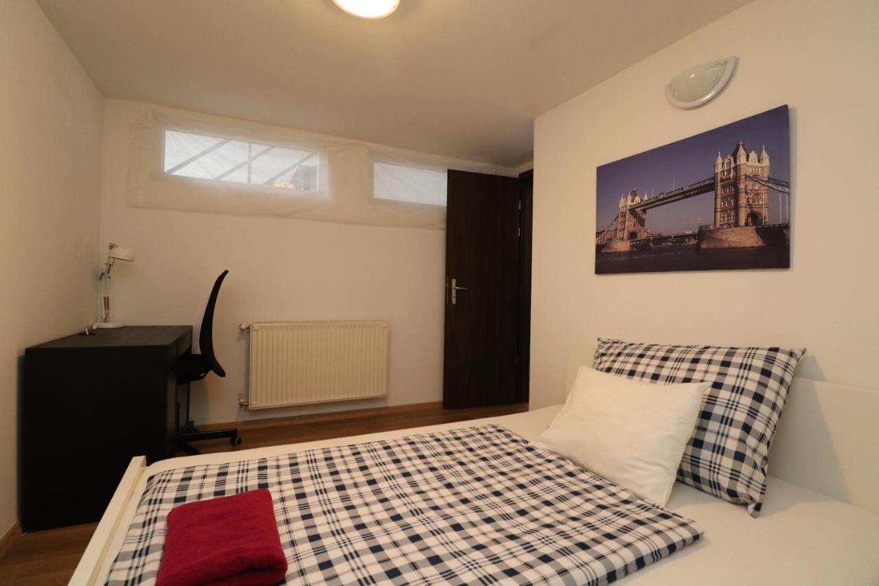 بودابست New Guest House A In Kiraly Street 106 المظهر الخارجي الصورة