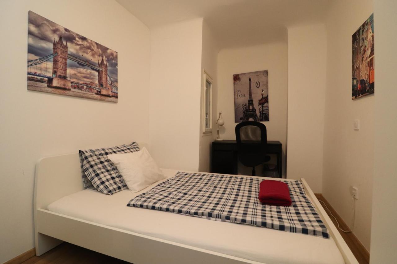 بودابست New Guest House A In Kiraly Street 106 المظهر الخارجي الصورة