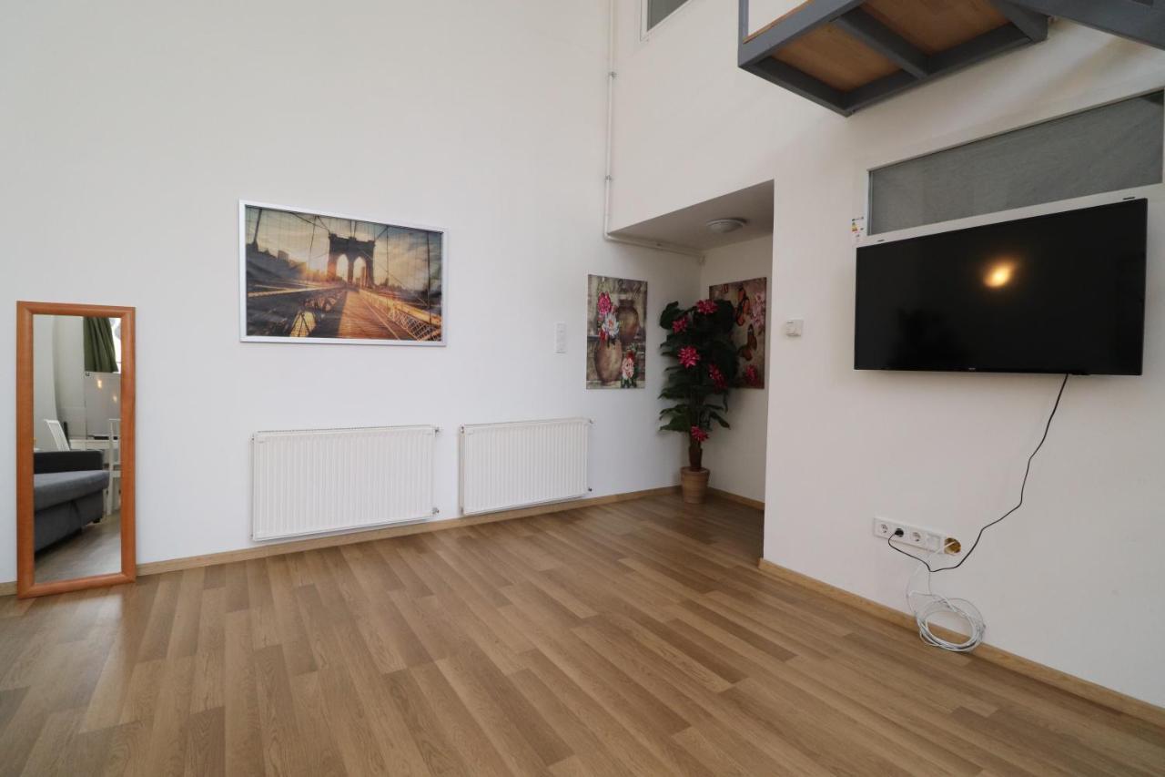 بودابست New Guest House A In Kiraly Street 106 المظهر الخارجي الصورة