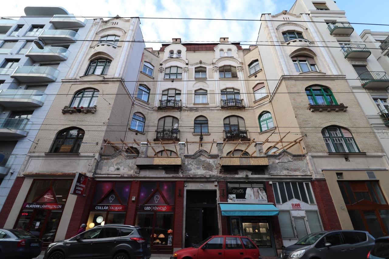 بودابست New Guest House A In Kiraly Street 106 المظهر الخارجي الصورة