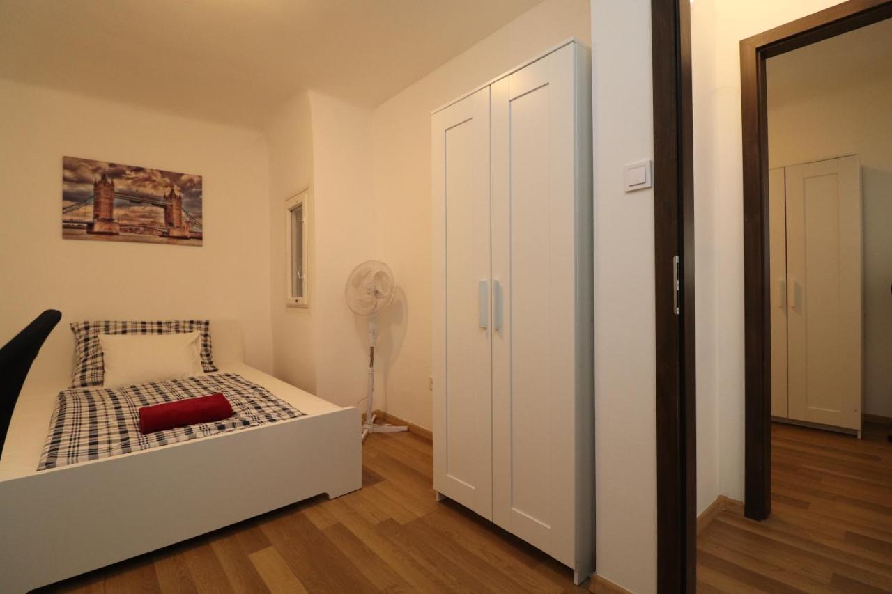 بودابست New Guest House A In Kiraly Street 106 المظهر الخارجي الصورة