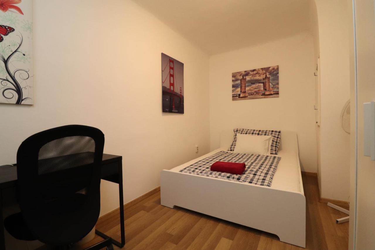 بودابست New Guest House A In Kiraly Street 106 المظهر الخارجي الصورة